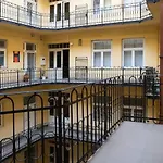 Kolibri Central Apartment